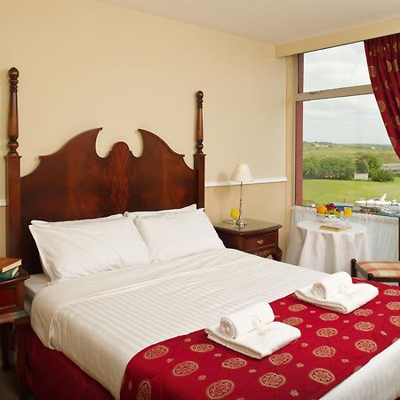 Logues Liscannor Hotel Buitenkant foto